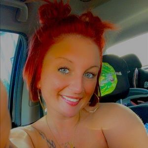 Meet your Posher, Candace